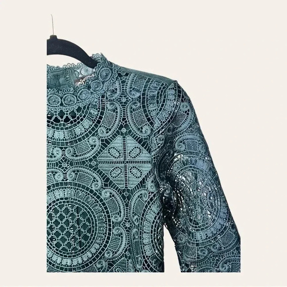 0389. JAMES COVIELLO NEW YORK EMBROIDERED TOP SHEER FRONT SOLID BACK SIZE XSMALL - Picture 2 of 11